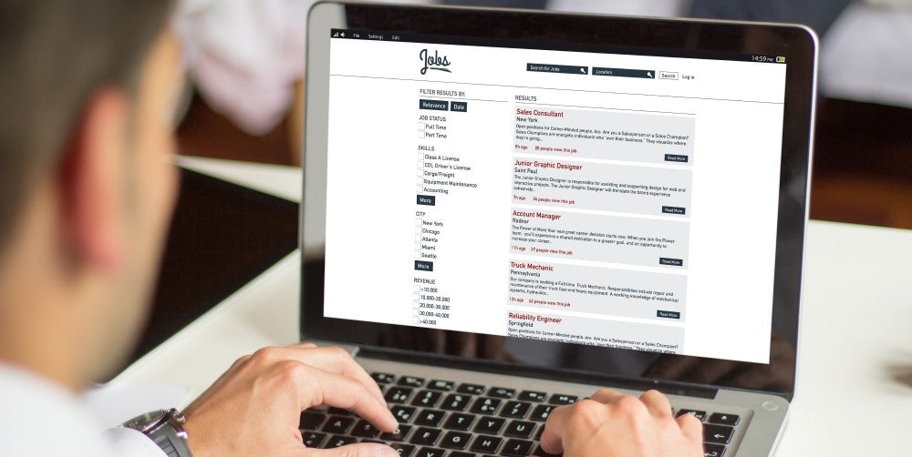 Recruiter views offer letter templates in iCIMS Offer