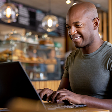 iCIMS April Workforce Report: Market pressure and federal layoff fallout